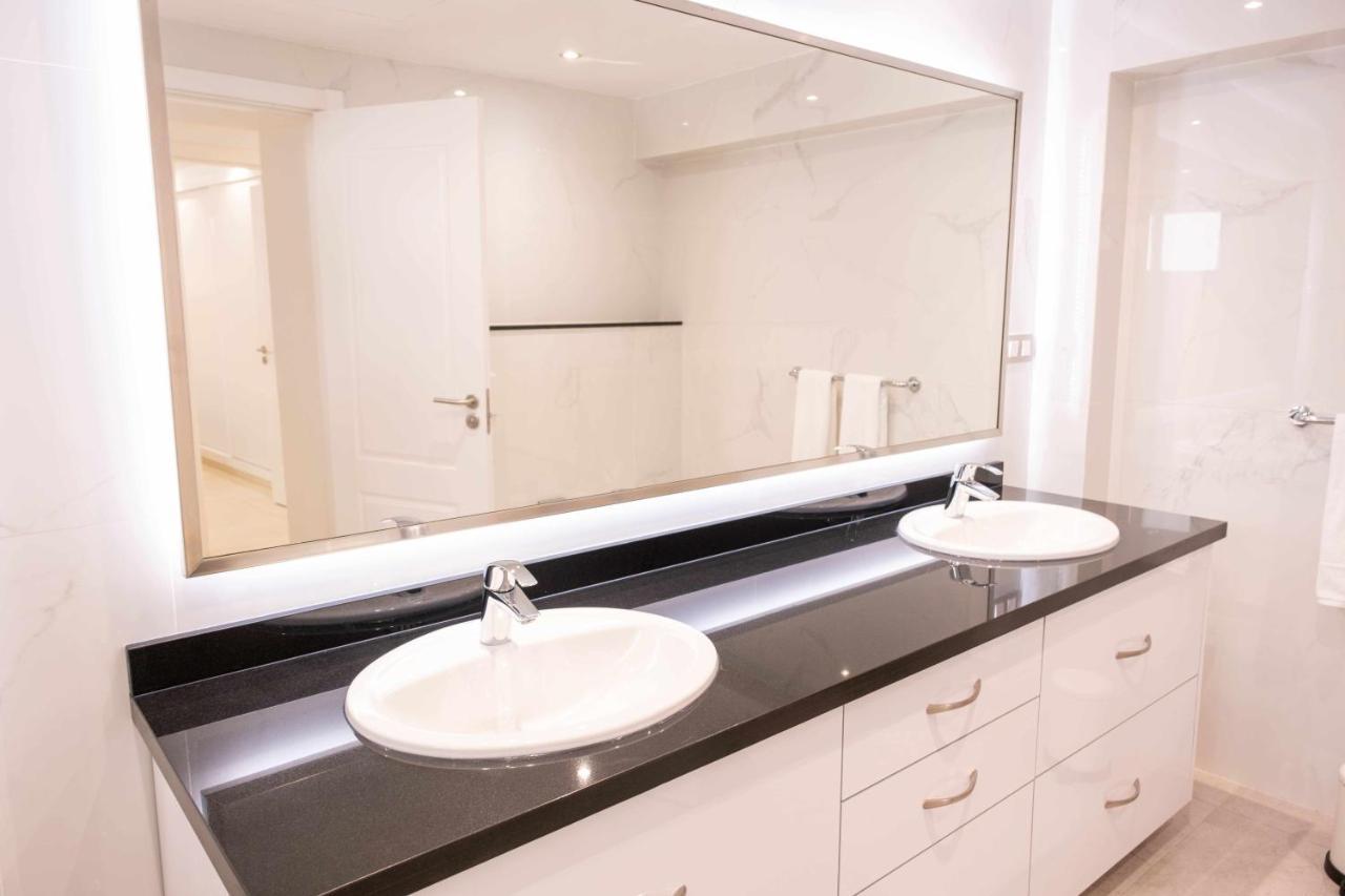 Luxury Apartments Sabi Waikiki Con Garaje Corralejo Kültér fotó